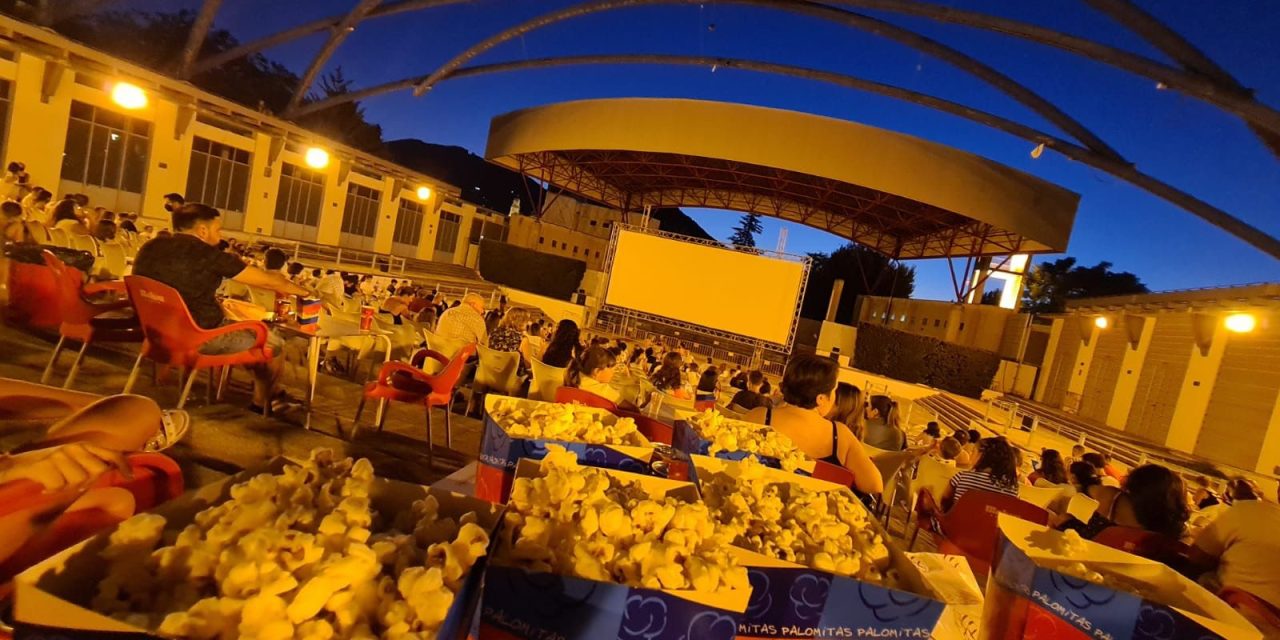 El cine de verano del Ayuntamiento de Jaén estrena pantalla en la plaza de toros y abre temporada el 5 de agosto por todo lo grande con «Jurasic World: Dominion»
