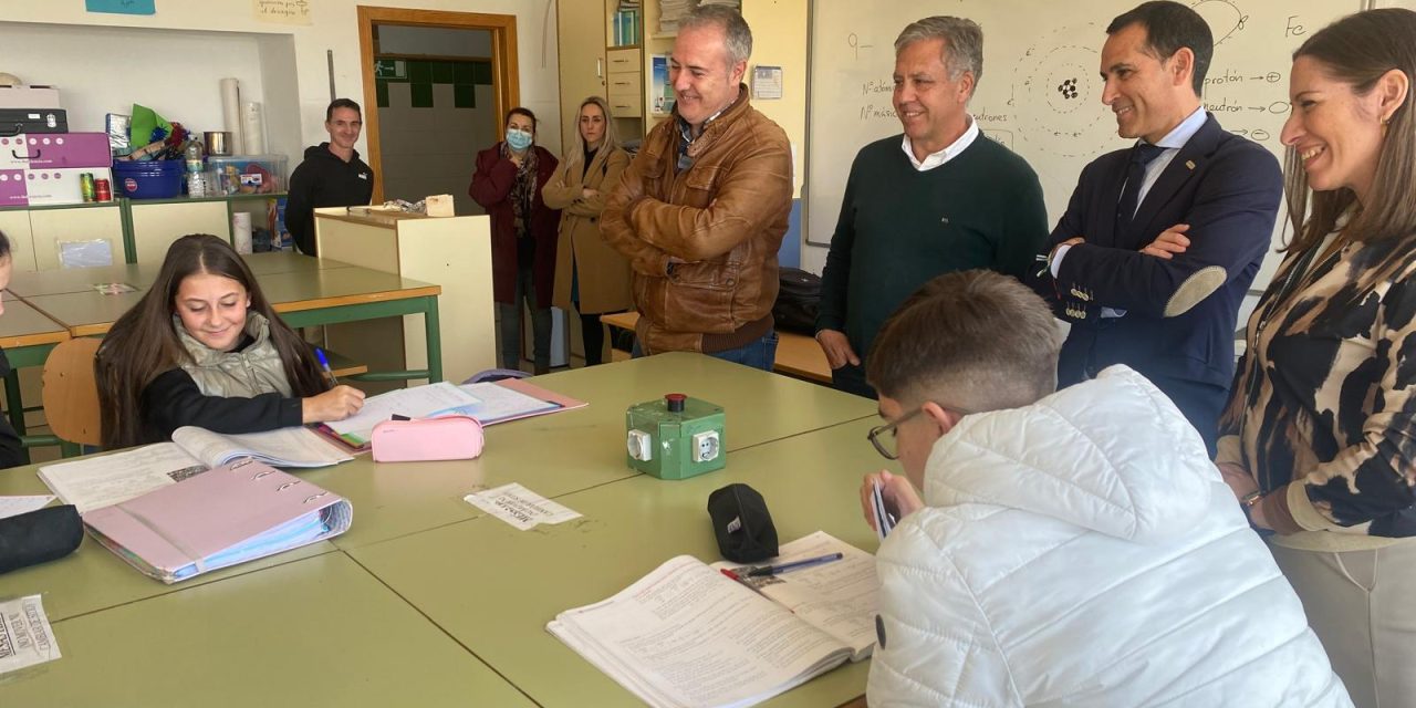 La Junta refuerza la plantilla pública en Jaén con 74 docentes para mejorar los rendimientos del alumnado más vulnerable