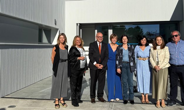 Francisca Medina participa en la inauguración del nuevo Centro de Día del colectivo Adacea-Jaén